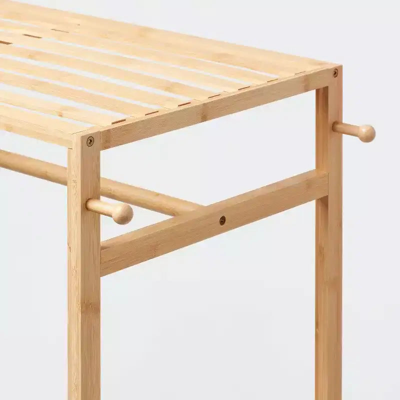 Portant à vêtements en bambou avec étagères - Brightroom™