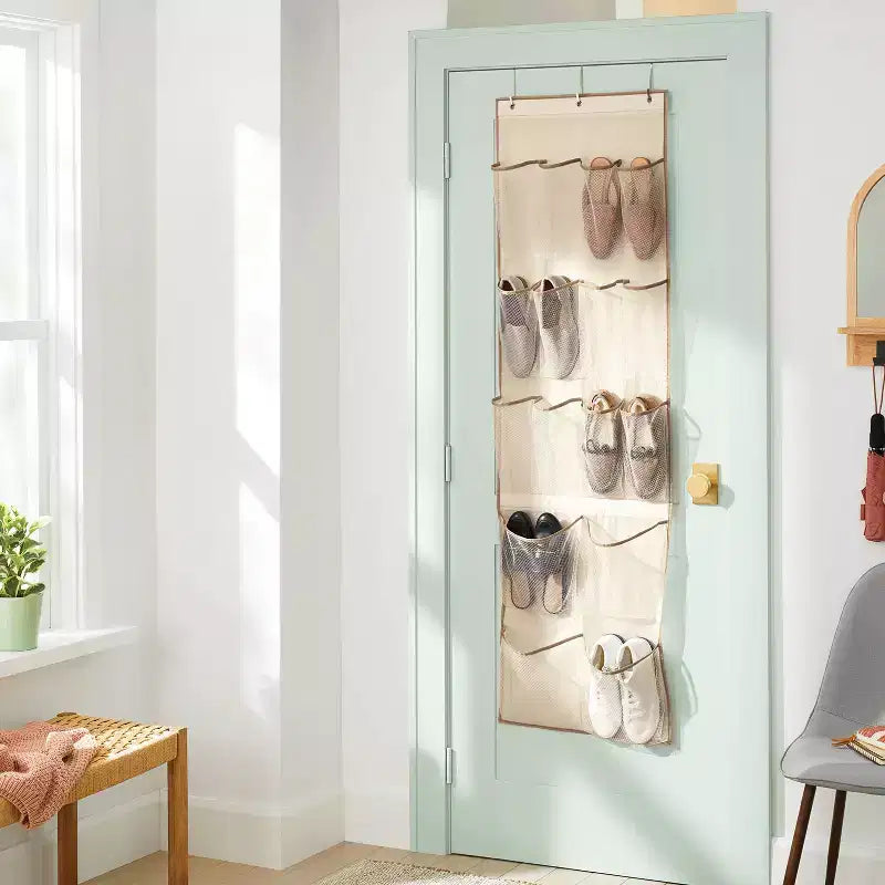 Range-chaussures transparent à suspendre sur une porte - Brightroom™