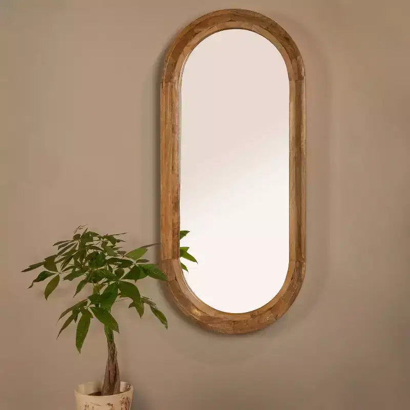 Miroir mural ovale encadré en bois naturel Storied Home