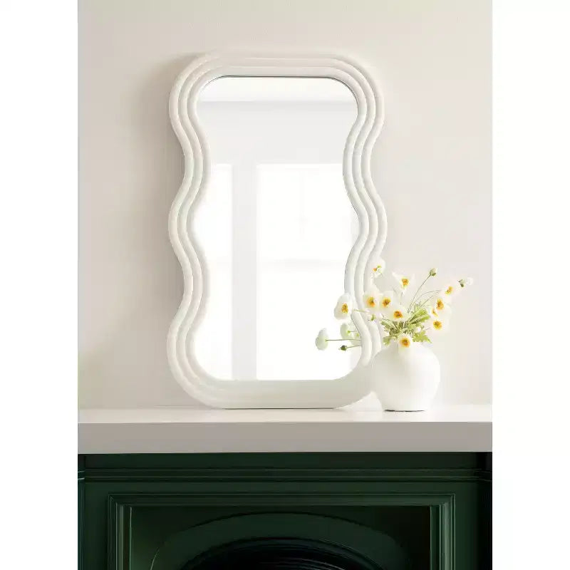 Kate & Laurel All Things Decor Miroir mural ondulé Fripp 61x102 cm Bois Blanc