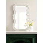 Kate & Laurel All Things Decor Miroir mural ondulé Fripp 61x102 cm Bois Blanc