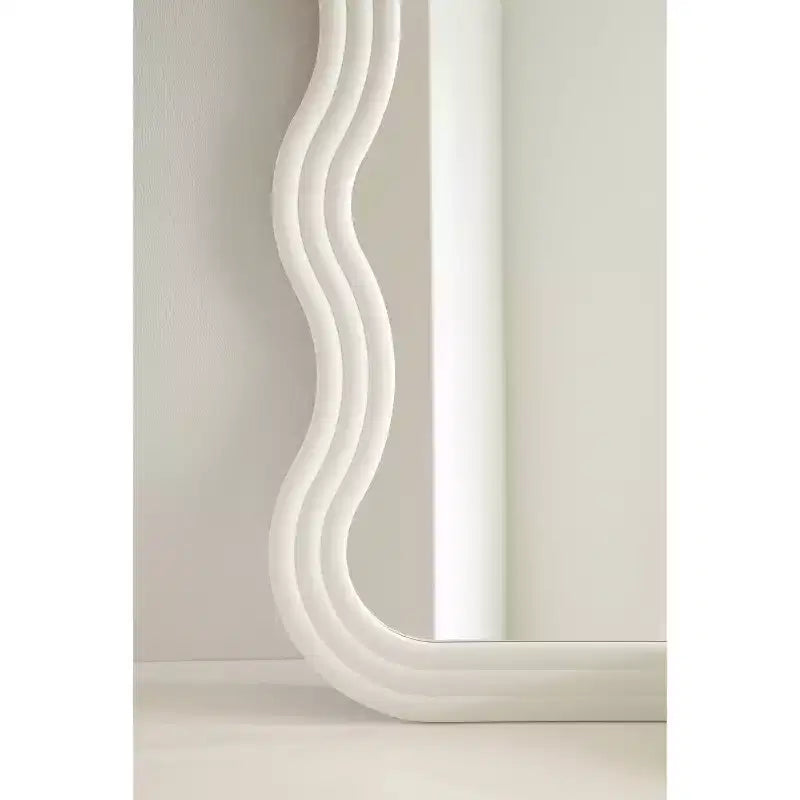 Kate & Laurel All Things Decor Miroir mural ondulé Fripp 61x102 cm Bois Blanc