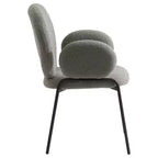 Chaises de salle à manger avec accoudoirs en Boucle Série Céleste LeisureMod avec cadre noir, lot de 2, confortables, élégantes, accent moderne pour salles à manger et cuisines