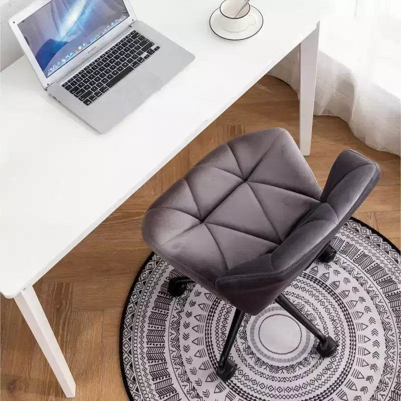 Chaise de bureau pivotante réglable tuftée Vatros