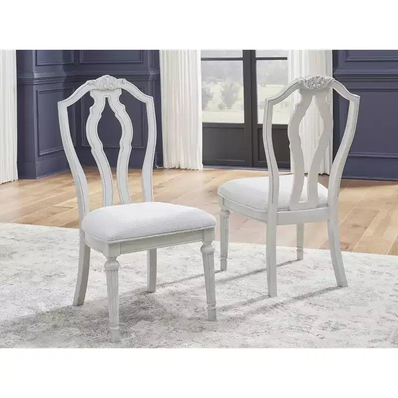 Chaises de salle à manger rembourrées Signature Design by Ashley Montelaine – Blanc antique d'inspiration vintage (Lot de 2)
