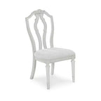 Chaises de salle à manger rembourrées Signature Design by Ashley Montelaine – Blanc antique d'inspiration vintage (Lot de 2)