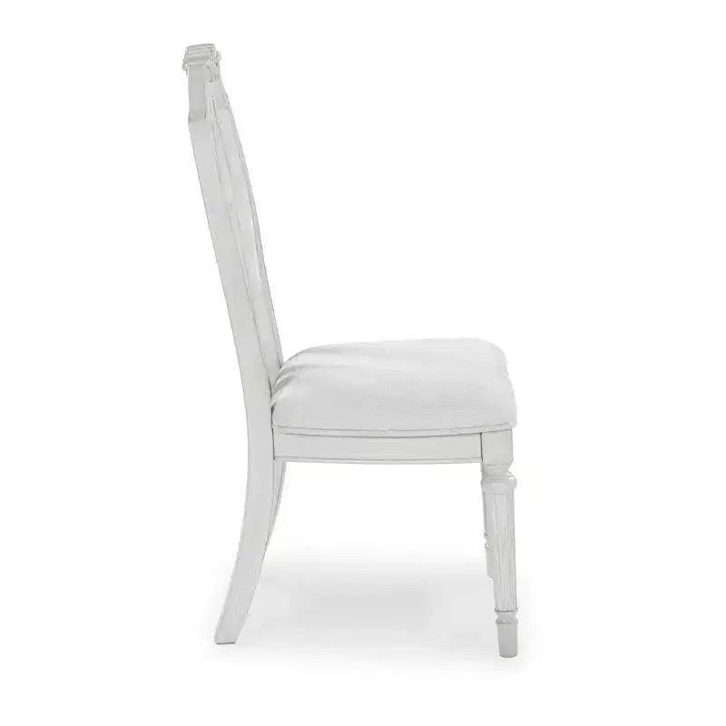 Chaises de salle à manger rembourrées Signature Design by Ashley Montelaine – Blanc antique d'inspiration vintage (Lot de 2)