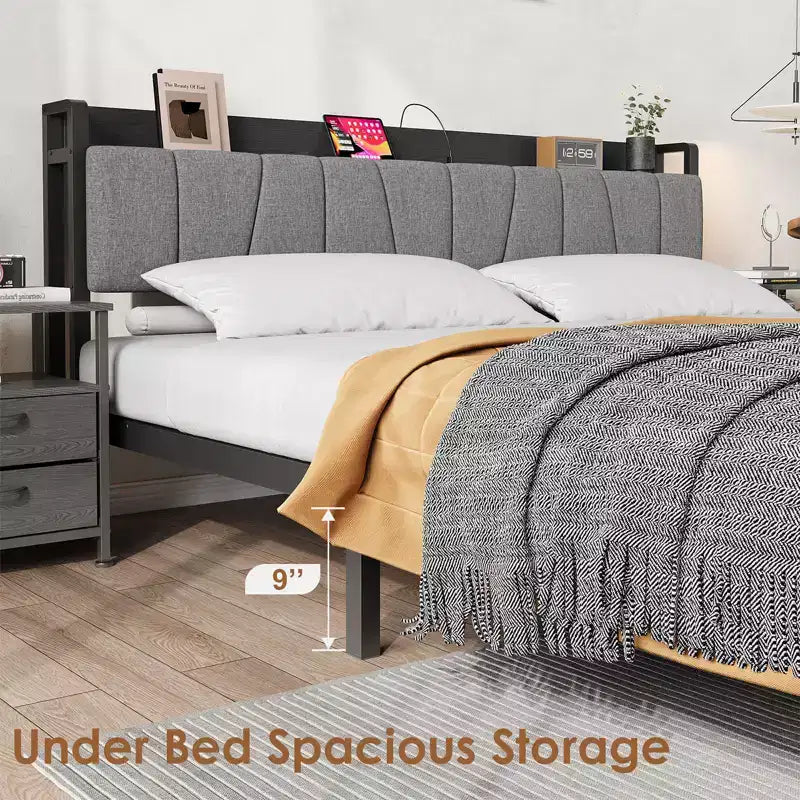 Cadre de lit Queen Size Garvee avec tête de lit de rangement, plateforme industrielle Queen avec 2 tiroirs et station de charge, noir, sommier tapissier non requis