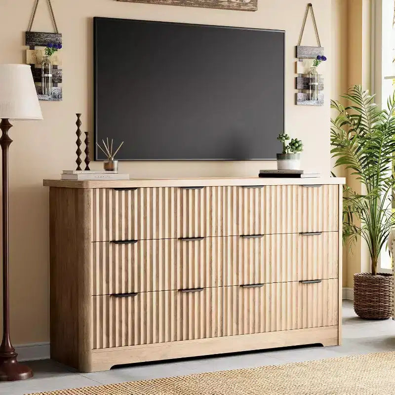 Commode 6 tiroirs cannelée GustoWave, rangement de vêtements robuste, bois naturel
