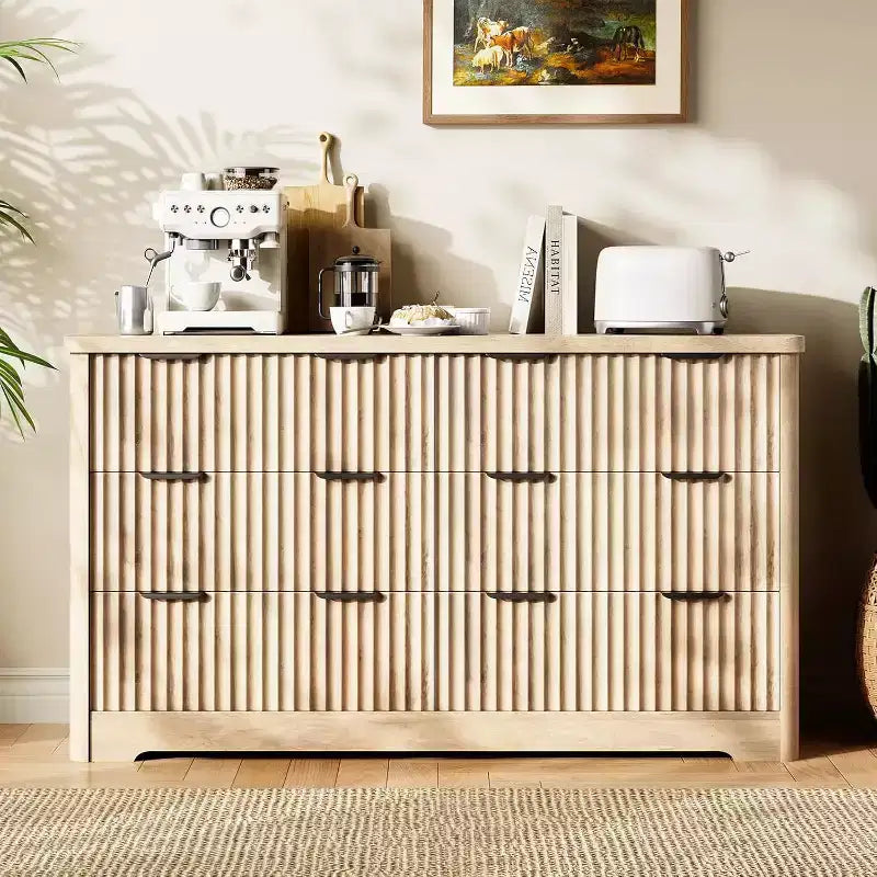 Commode 6 tiroirs cannelée GustoWave, rangement de vêtements robuste, bois naturel