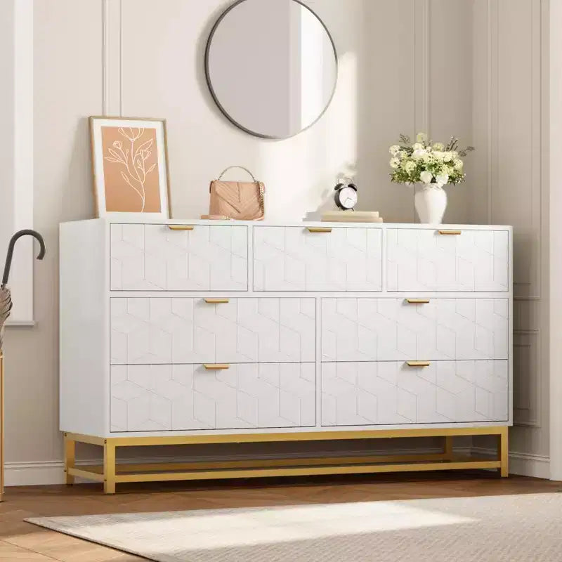 Commode pour chambre à coucher, commode de 136 cm de large avec 7 tiroirs, poignées et pieds en métal doré, commode moderne pour placard, couloir