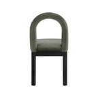 Meridian Furniture, Chaise de salle à manger en velours Conrad