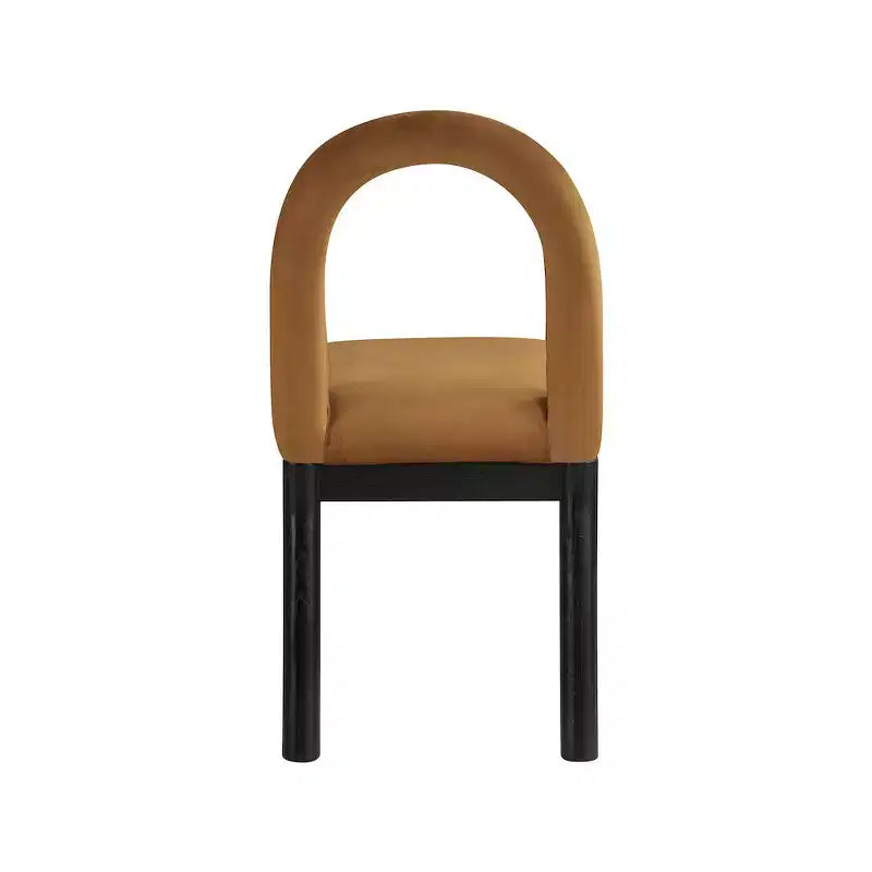 Meridian Furniture, Chaise de salle à manger en velours Conrad