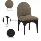 Meridian Furniture, Chaise de salle à manger Waldorf en tissu bouclé