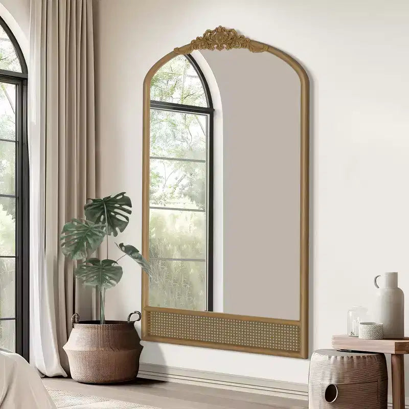 PexFix Miroir mural marron avec cadre en bois sculpté classique en arche, base en rotin, 94 cm L x 180 cm H