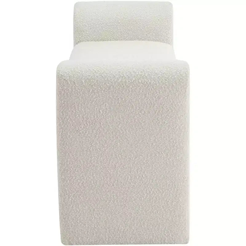 Meridian Furniture, Banc en tissu bouclé Stylus