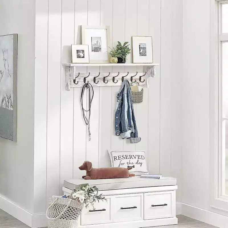 Bekrvio Patère Murale en Bois de 91 cm avec Étagère - Crochets de Manteau Rustiques de Style Ferme Blanc pour Entrée, Salle de Bain, Cuisine, Chambre