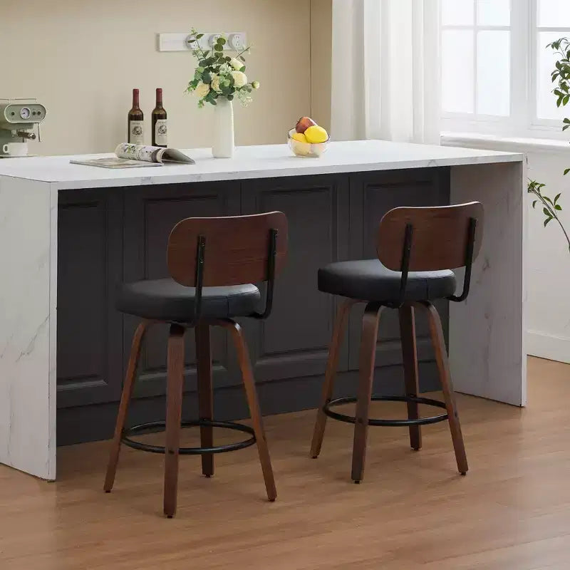 CLIHOME Lot de 2 tabourets de bar pivotants, 26" de hauteur, rembourrés en similicuir, avec dossier en noyer et pieds en bois courbé