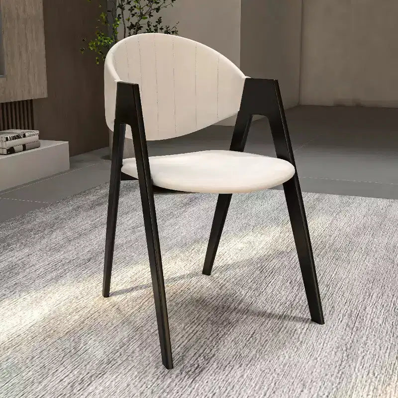 LeisureMod Savor Chaise de salle à manger moderne Chaises d'appoint rembourrées avec dossier incurvé et cadre en fer Chaises de cuisine et de salle à manger du milieu du siècle Lot de 4