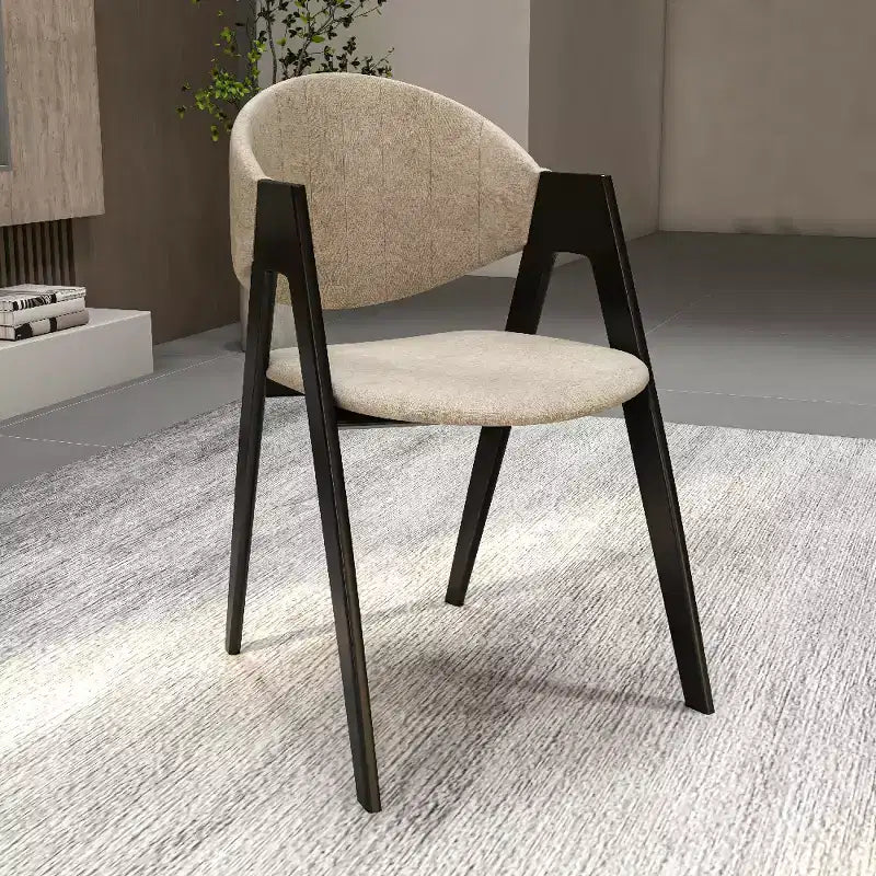 LeisureMod Savor Chaise de salle à manger moderne Chaises d'appoint rembourrées avec dossier incurvé et cadre en fer Chaises de cuisine et de salle à manger du milieu du siècle Lot de 4