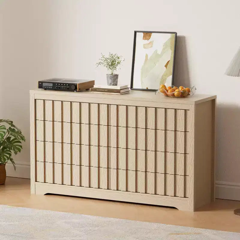 COZONY Commode Moderne en Bois à 8 Tiroirs Cannelés, sans Poignée, avec Rangement Profond pour Chambre, Salon et Couloir, Chêne Naturel