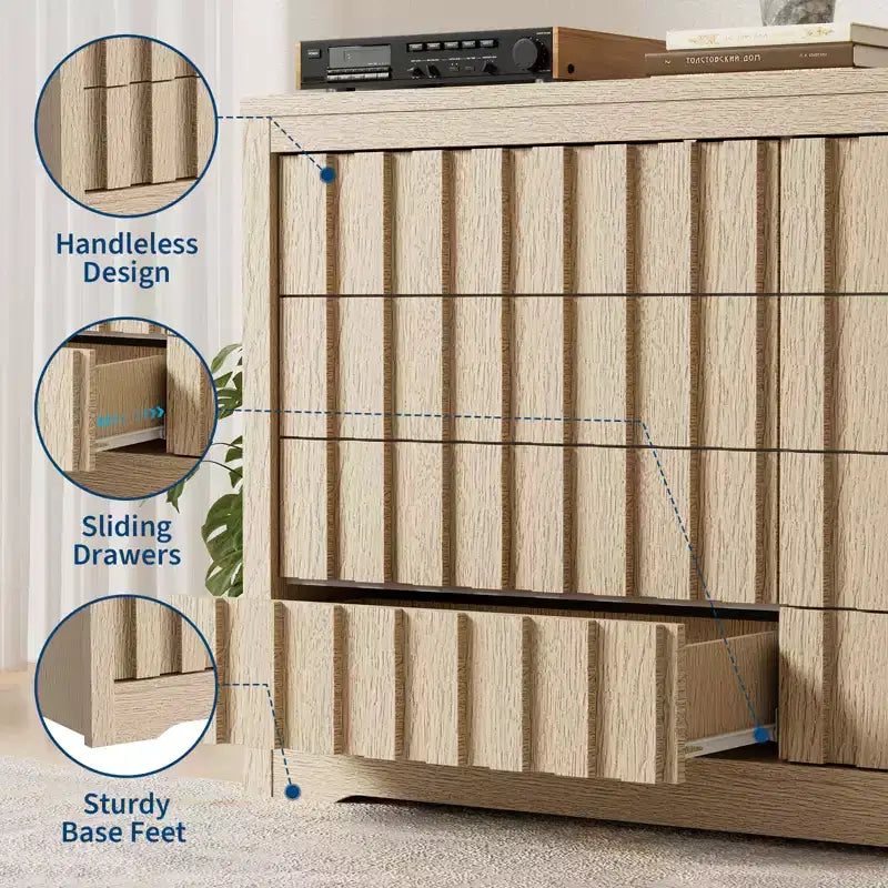 COZONY Commode Moderne en Bois à 8 Tiroirs Cannelés, sans Poignée, avec Rangement Profond pour Chambre, Salon et Couloir, Chêne Naturel