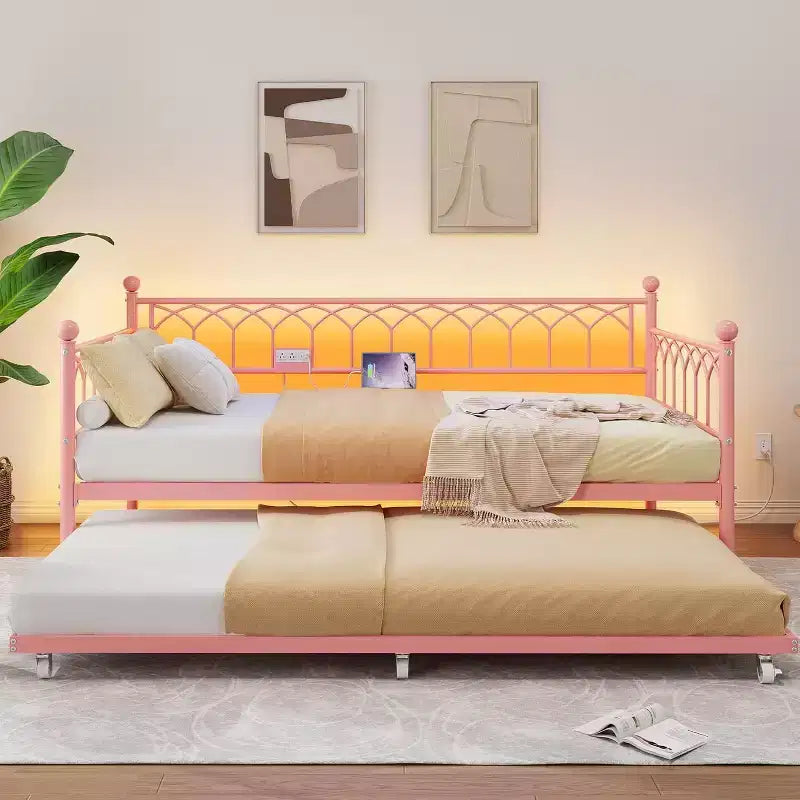Lit de repos double avec lit gigogne, avec station de recharge et lumières LED, cadre de lit de jour en métal avec lit gigogne coulissant pour salon, chambre à coucher, chambre d'amis, appartement