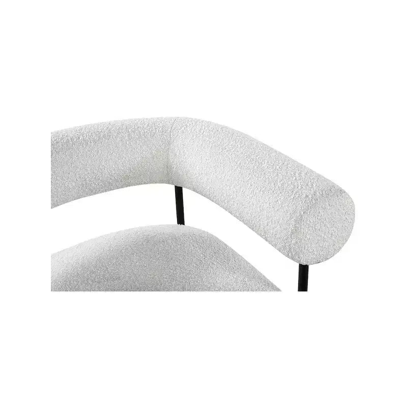 Meridian Furniture, fauteuil d'appoint Blake en tissu bouclette