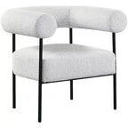 Meridian Furniture, fauteuil d'appoint Blake en tissu bouclette
