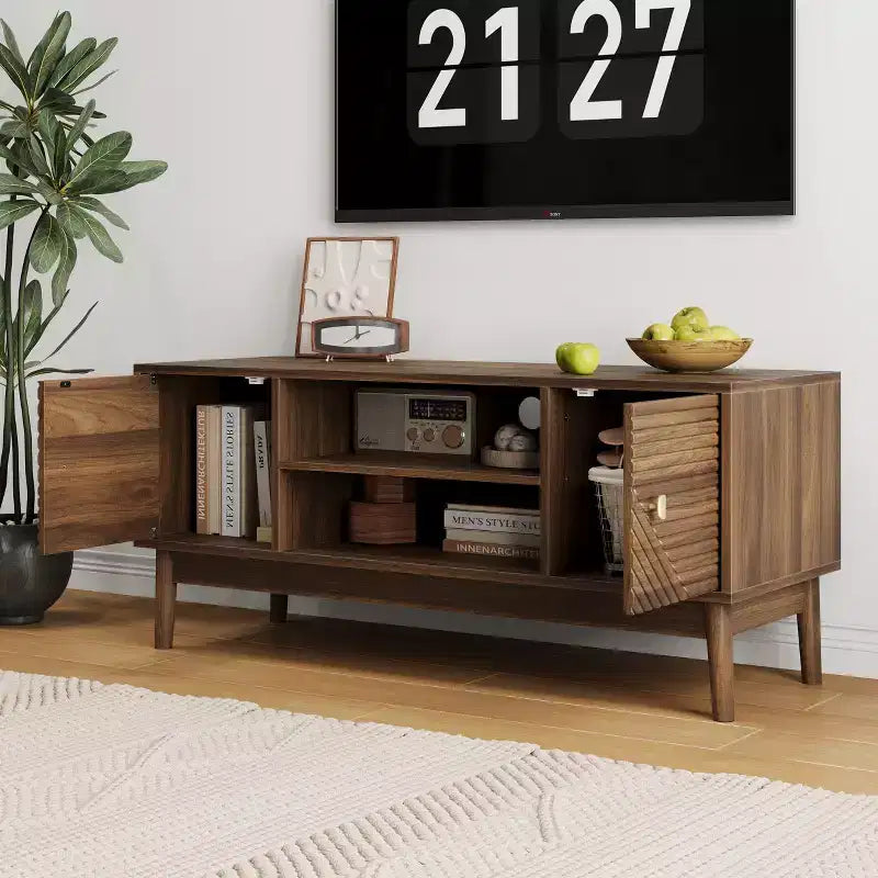 CLIHOME Meuble TV Moderne du Milieu du Siècle de 110 cm pour TV 32/45 Pouces, Centre de Divertissement avec Rangement, Table Console Multimédia, Noyer