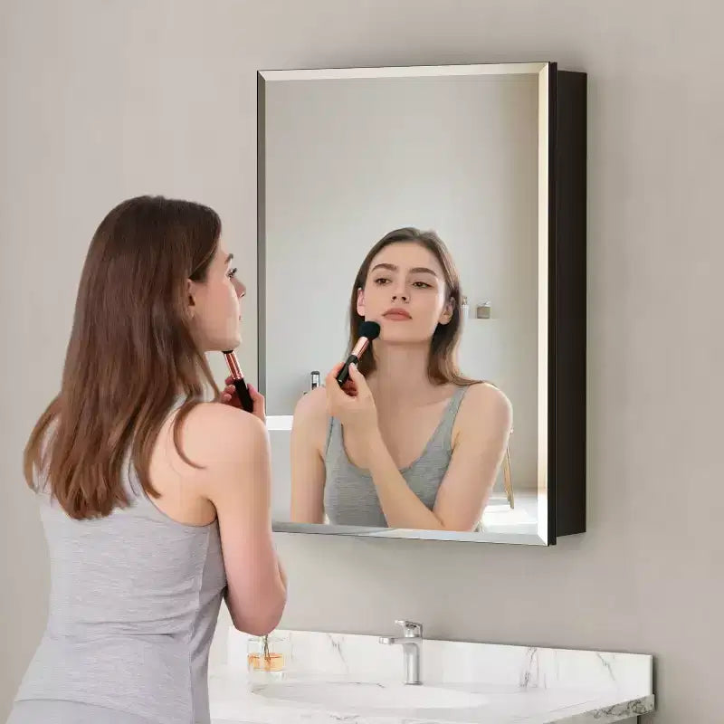 Armoire de toilette Belle avec miroir biseauté, encastrable ou murale, étagères réglables en verre trempé