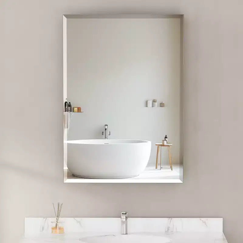 Armoire de toilette Belle avec miroir biseauté, encastrable ou murale, étagères réglables en verre trempé