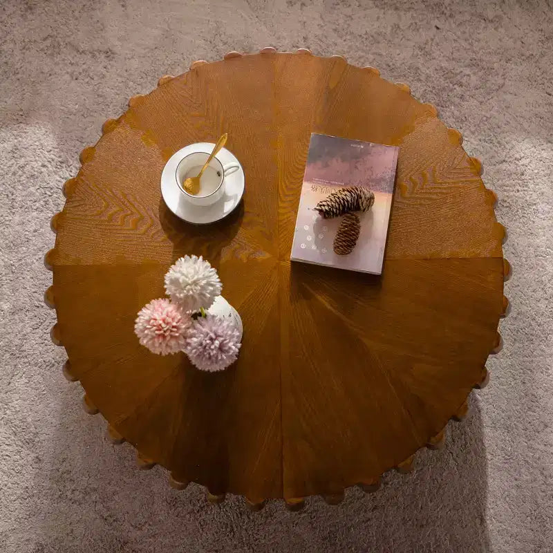 Table basse ronde cannelée GDFStudio Kaen au design moderne du milieu du siècle