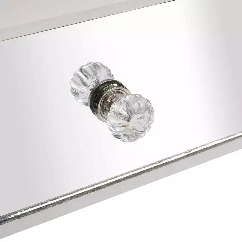 Coiffeuse avec miroir et trois tiroirs