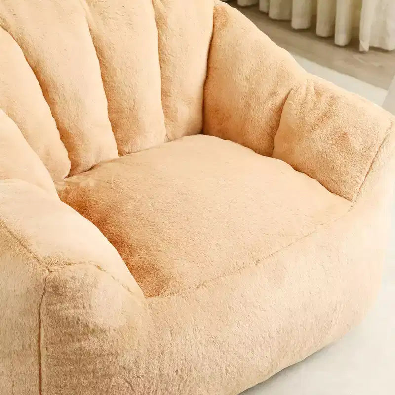 Fauteuil de sol moderne Okak en fausse fourrure moelleuse avec accoudoirs, canapé-lit en mousse haute densité pour salon, chambre à coucher