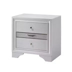CLIHOME Table de chevet contemporaine avec rangements, accents argentés et tiroir à bijoux caché