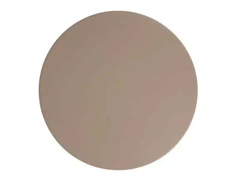 Table d'appoint plissée en métal Storied Home, Beige