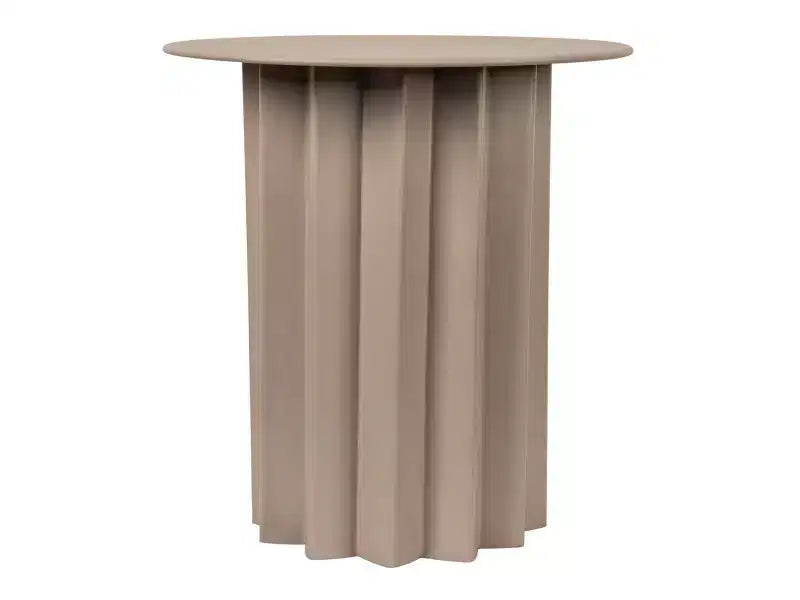 Table d'appoint plissée en métal Storied Home, Beige