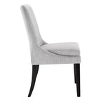 Chaise de salle à manger tapissée Spruce&Spring avec coussin d'assise double épaisseur et pieds en bois