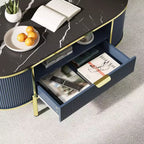 Table basse ovale Acekool 48 avec plateau en faux marbre, pieds en métal doré, design en bois cannelé et tiroir de rangement, table de salon moderne bleu marine