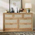 Commode en rotin 53" pour chambre à coucher, chiffonnier bohème à 7 tiroirs, grand meuble de rangement pour vêtements, meuble d'appoint en bois avec poignées métalliques