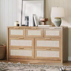 Commode en rotin 53" pour chambre à coucher, chiffonnier bohème à 7 tiroirs, grand meuble de rangement pour vêtements, meuble d'appoint en bois avec poignées métalliques