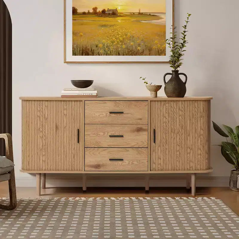Buffet à 3 tiroirs LuxenHome en MDF aspect chêne avec portes coulissantes et coins arrondis