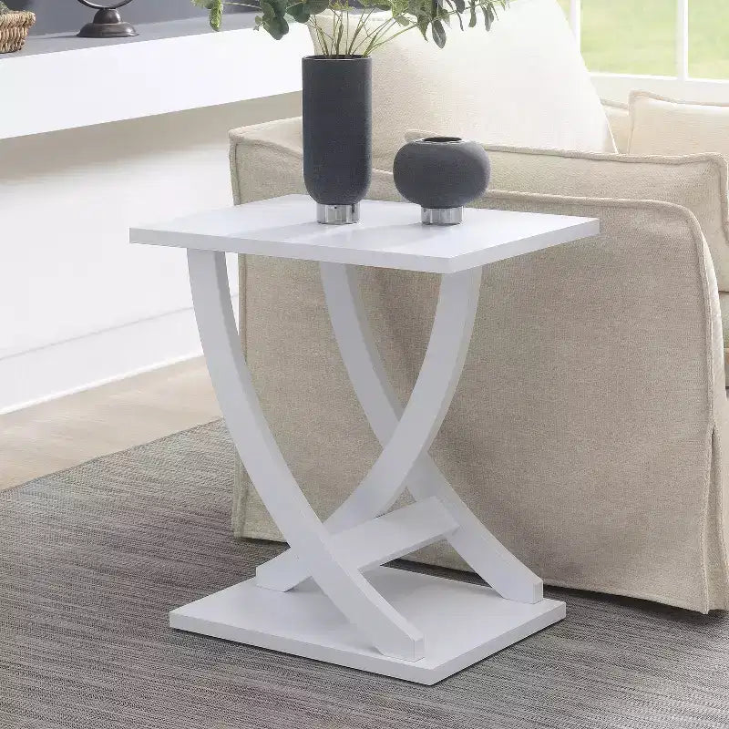 HomeStock Belmont Criss-Cross Chairside End Table with Woodgrain Finish, Contemporary Side Table with Open Storage for Living Room Decor