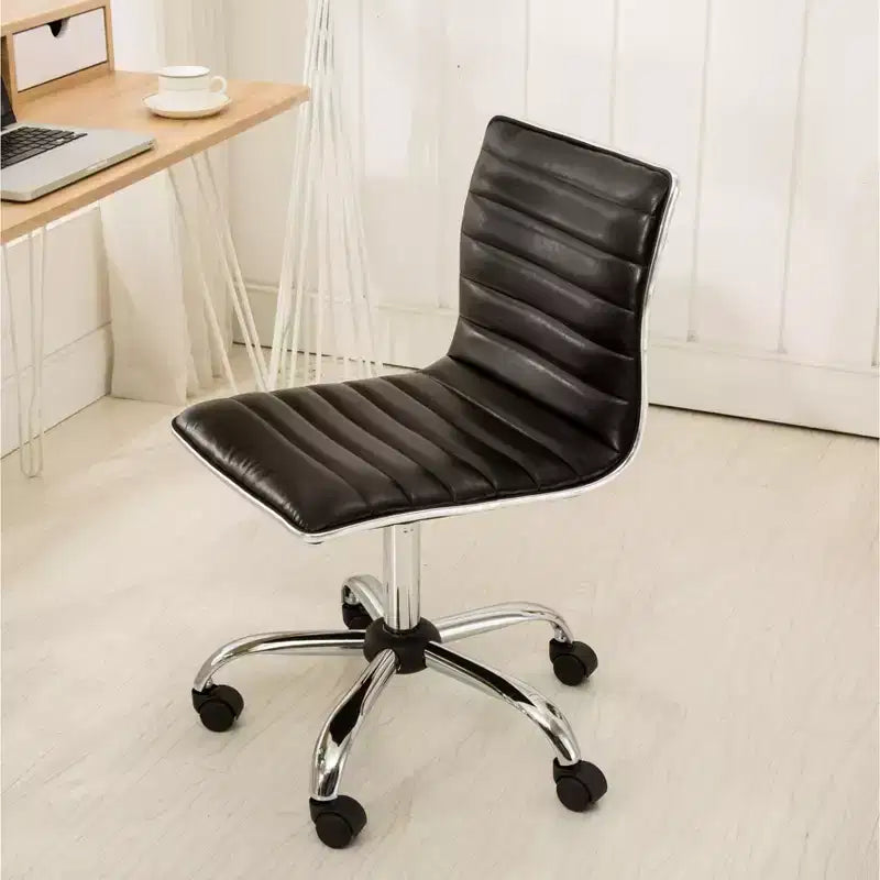 Chaise de bureau Okak réglable par vérin pneumatique, chaise de bureau ergonomique avec base en métal chromé, chaise pivotante à 360° pour l'étude et la salle de lecture