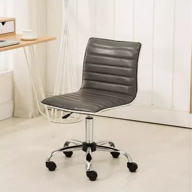 Chaise de bureau Okak réglable par vérin pneumatique, chaise de bureau ergonomique avec base en métal chromé, chaise pivotante à 360° pour l'étude et la salle de lecture
