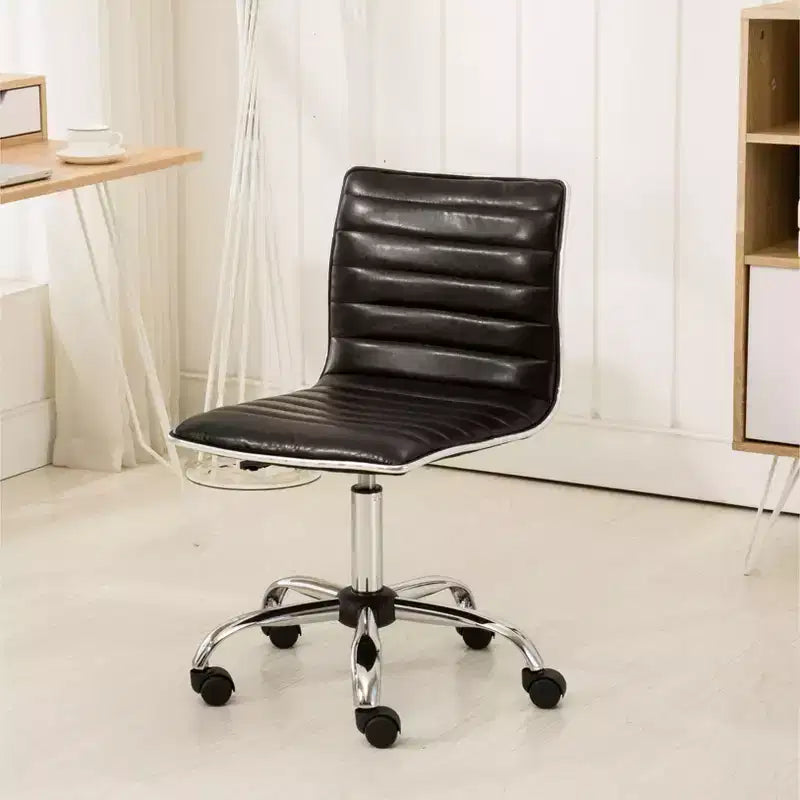 Chaise de bureau Okak réglable par vérin pneumatique, chaise de bureau ergonomique avec base en métal chromé, chaise pivotante à 360° pour l'étude et la salle de lecture