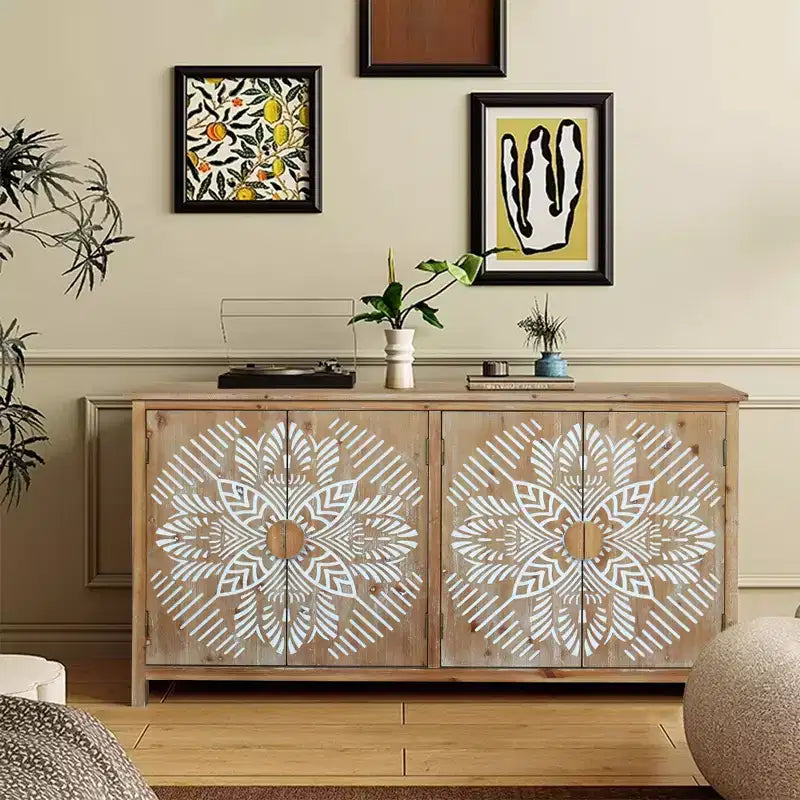 Meuble d'appoint antique Okak 60 pouces, buffet rustique en bois avec quatre portes à motifs sculptés, armoire de rangement pour la cuisine, la salle à manger
