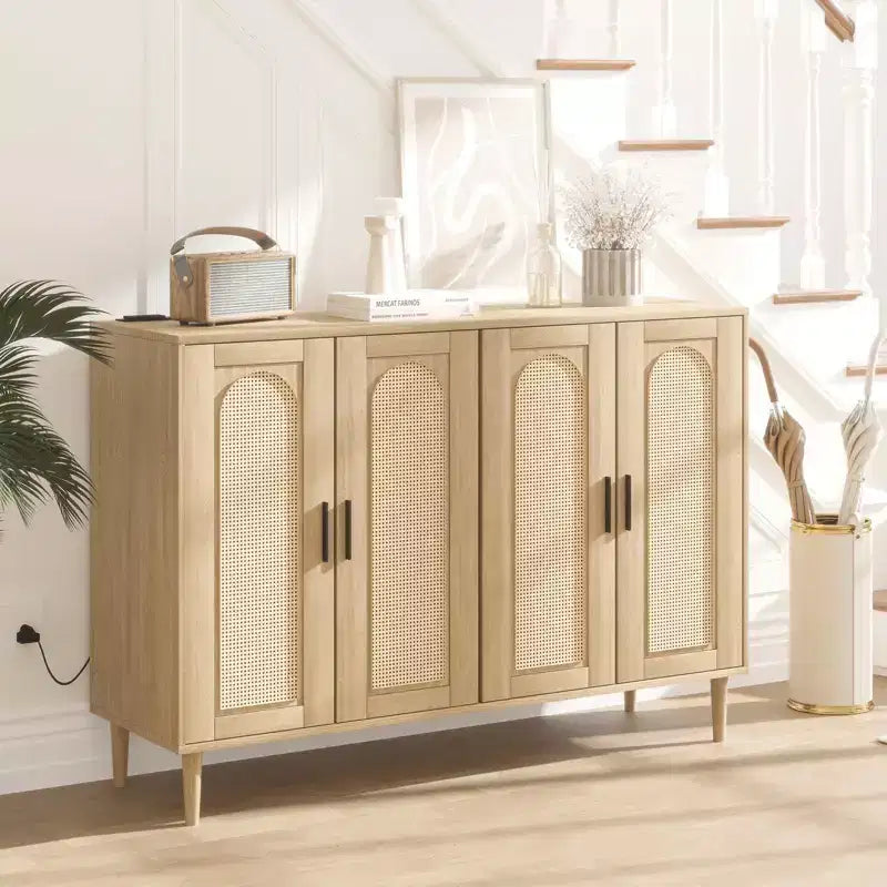 CuisinSmart Buffet en rotin, Armoire de rangement Bohème, Buffet 4 portes avec prise de courant pour cuisine, salle à manger, salon