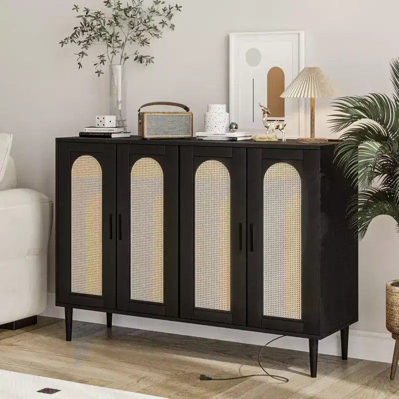 CuisinSmart Buffet en rotin, Armoire de rangement Bohème, Buffet 4 portes avec prise de courant pour cuisine, salle à manger, salon